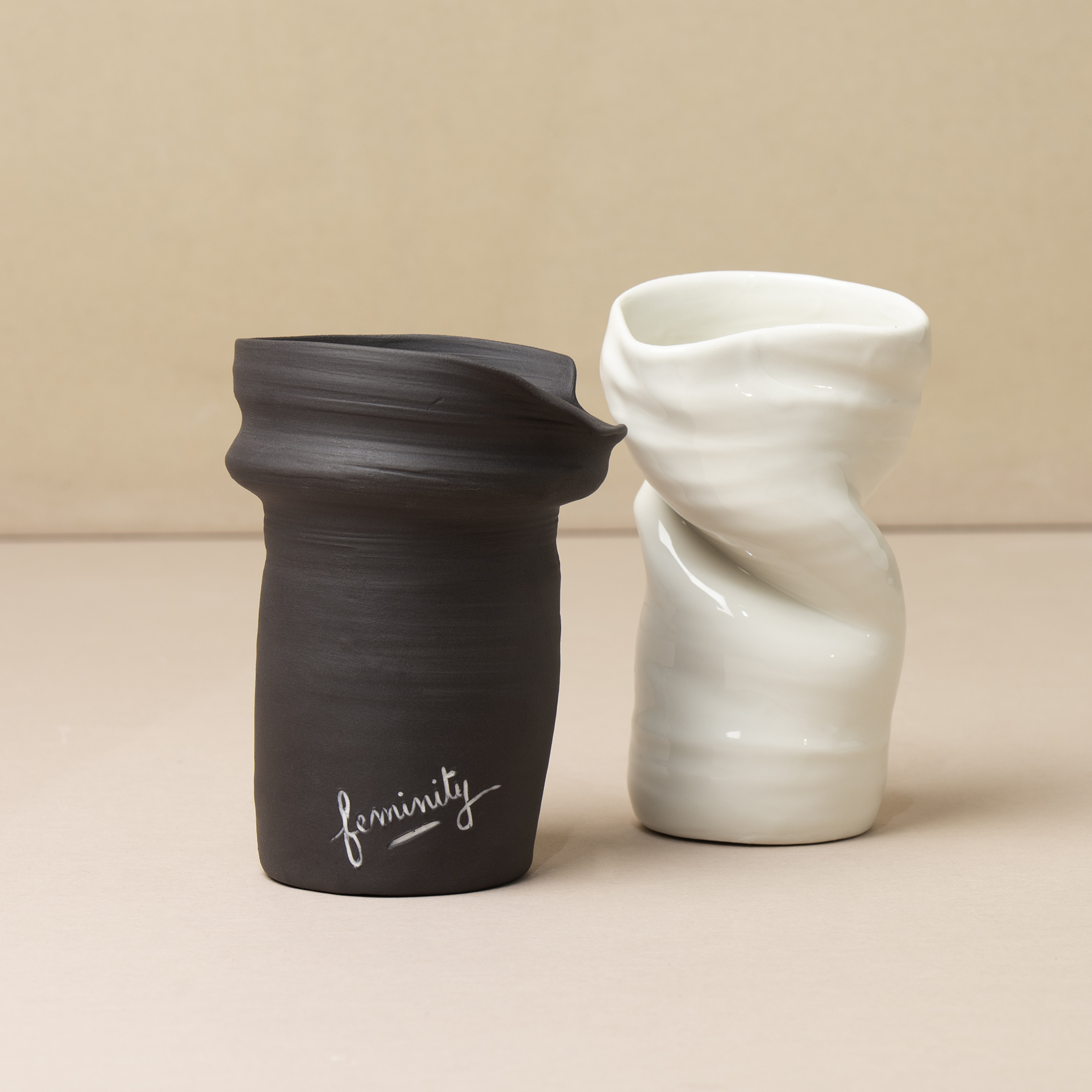 Vases en porcelaine Feminity Project – Image 3